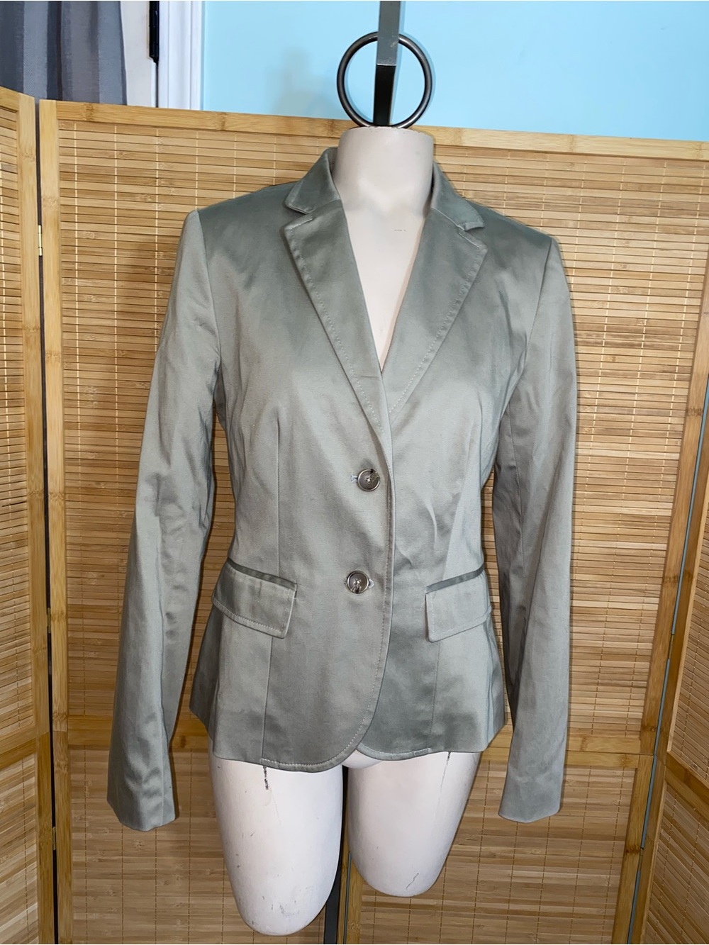 Banana Republic taupe long sleeve suit jacket blazer woman’s size 4 small